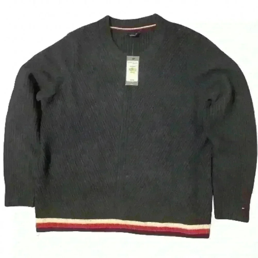 Tommy Hilfiger navy blue sweater - Picture 1 of 4